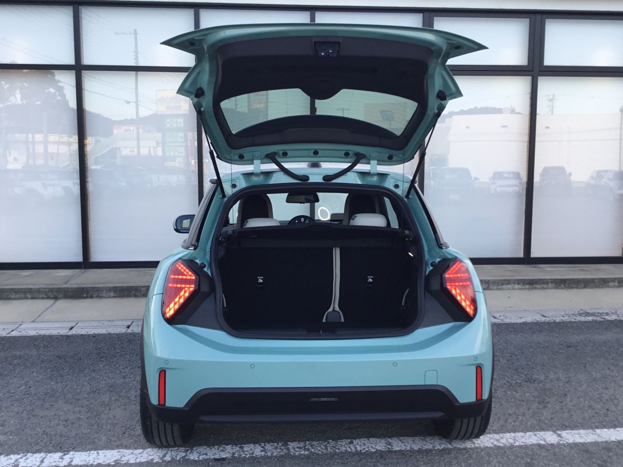 F66 MINI Cooper C 3Dr