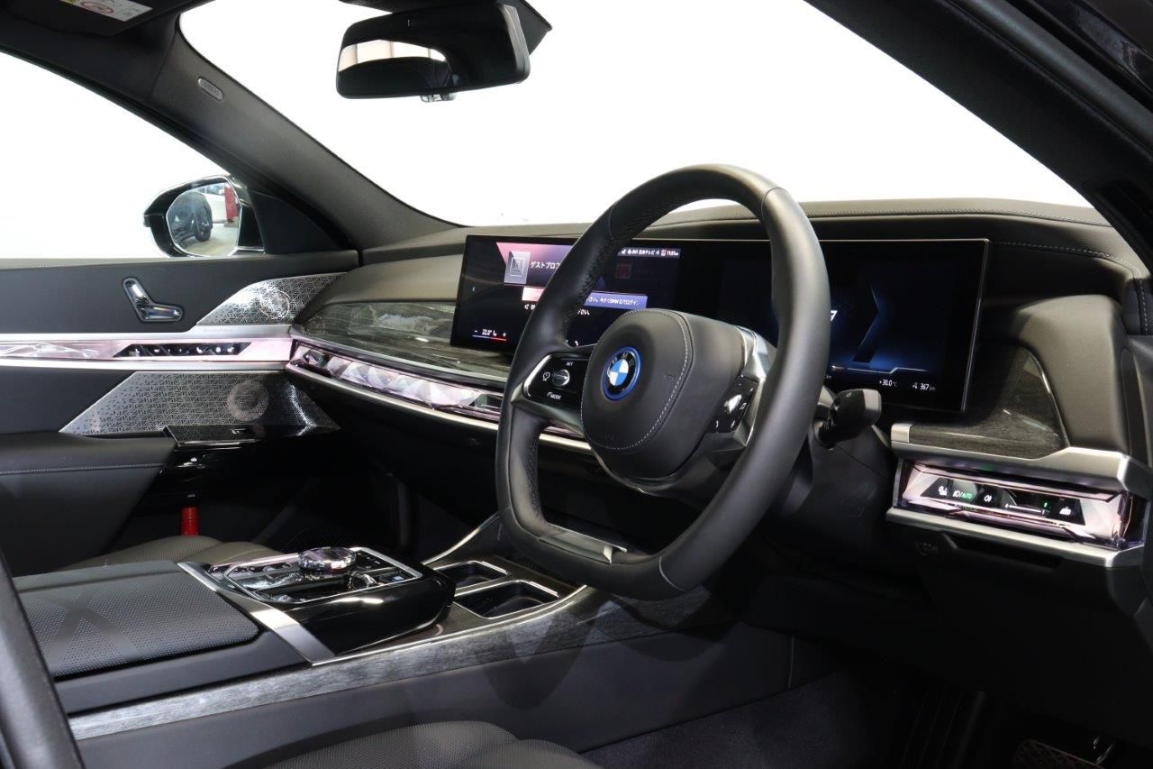 BMW i7 eDrive50 Sedan RHD