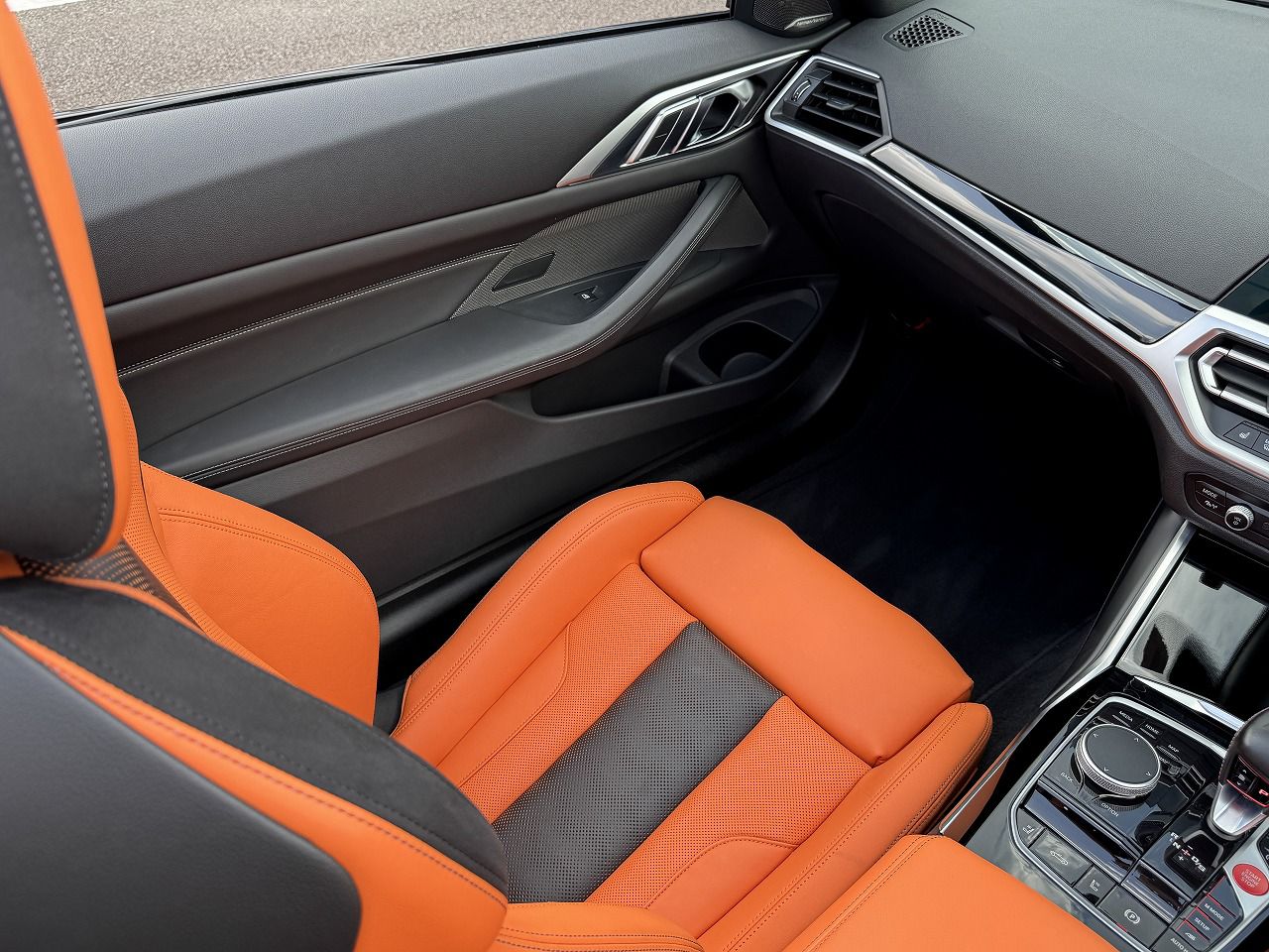 G83 M4 Competition M xDrive Competition RHD