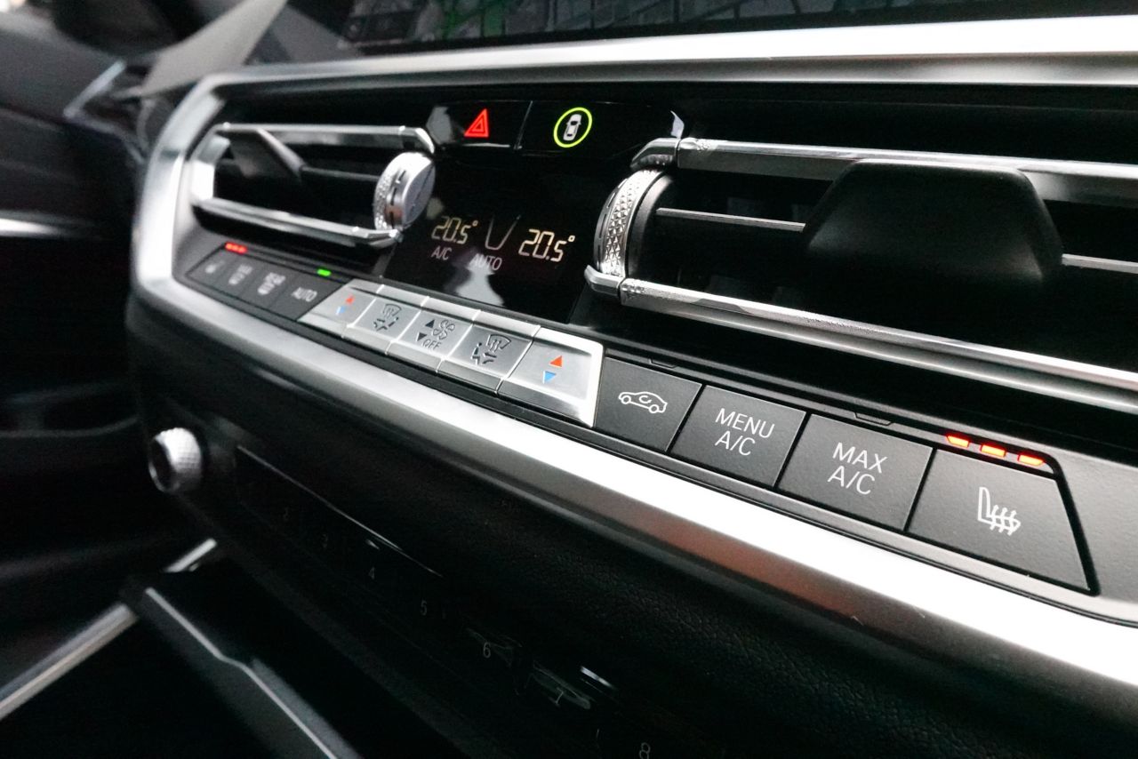 G20 330e Saloon RHD