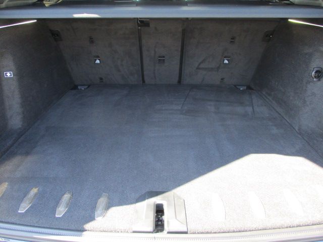 XM RHD