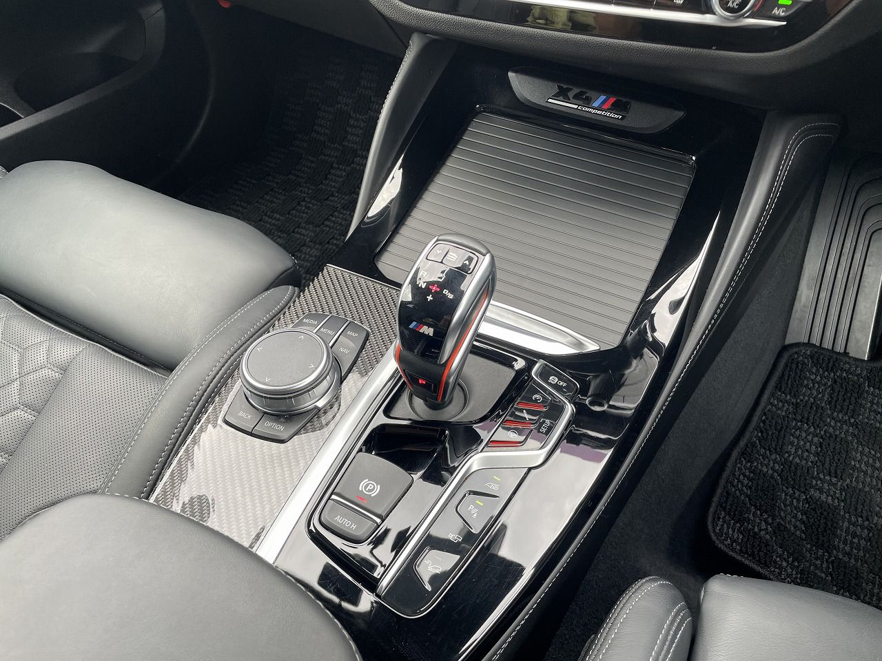 X4 M RHD