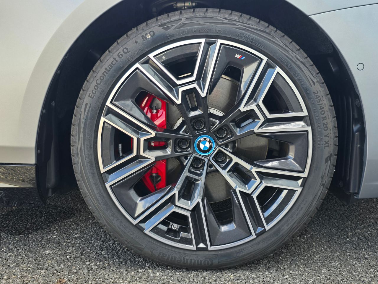 BMW i5 eDrive40 M Sport RHD