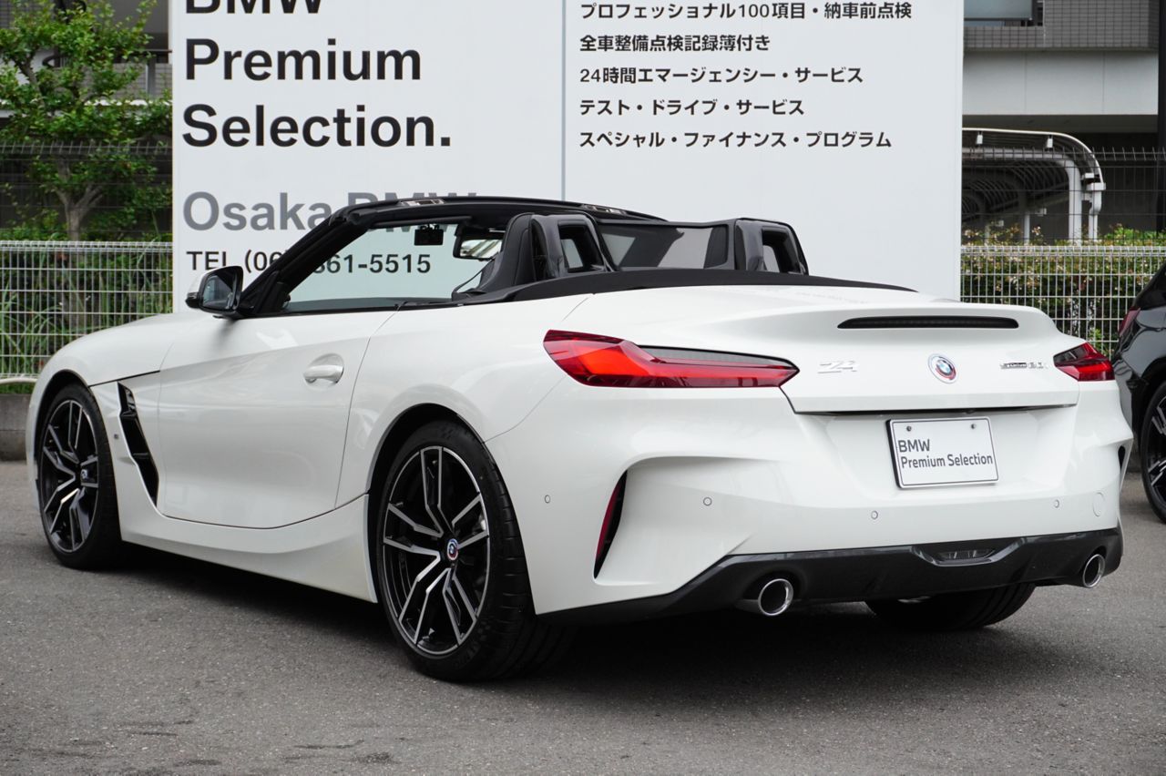 G29 z4 sDrive20i RHD