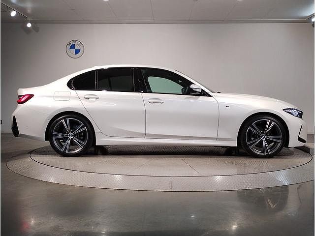 320d xDrive Berline RHD