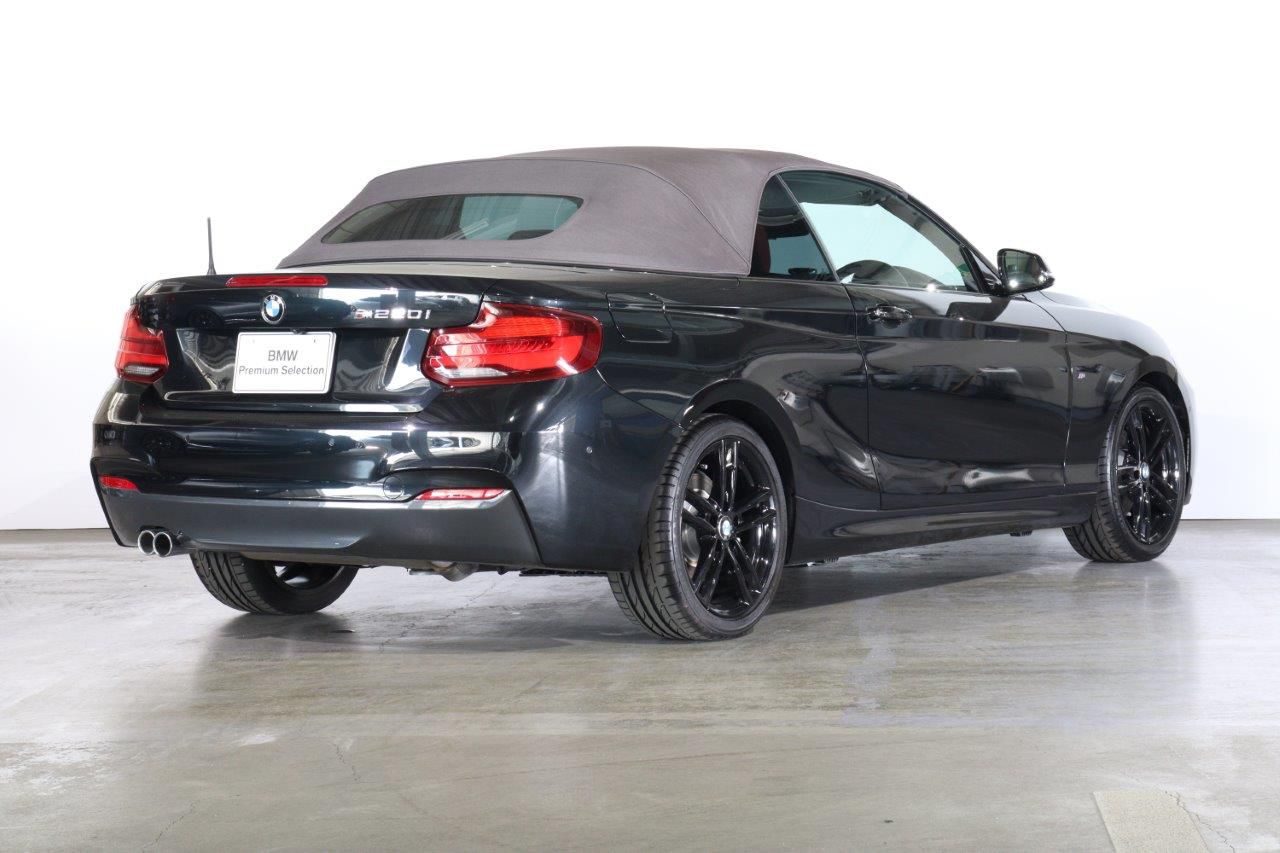 220I CABRIOLET RHD