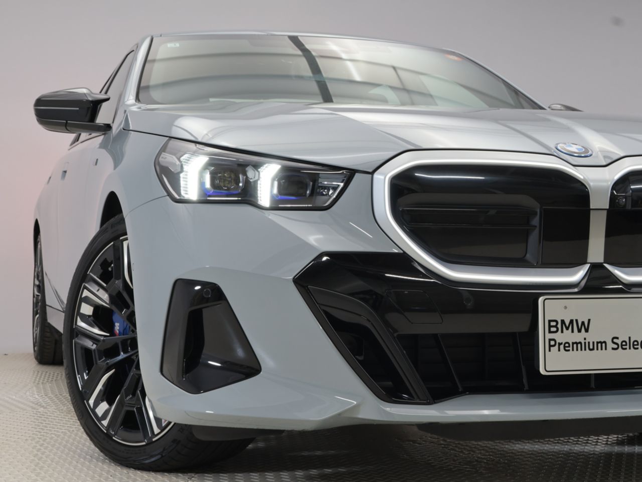 BMW i5 M60 xDrive Sedan RHD
