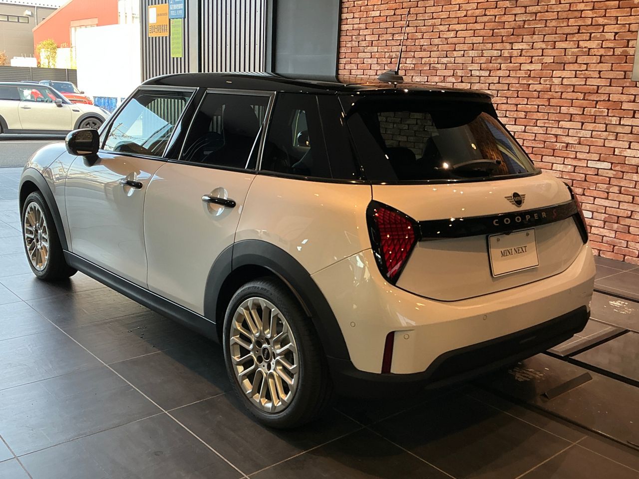 F65 MINI Cooper S 5Dr