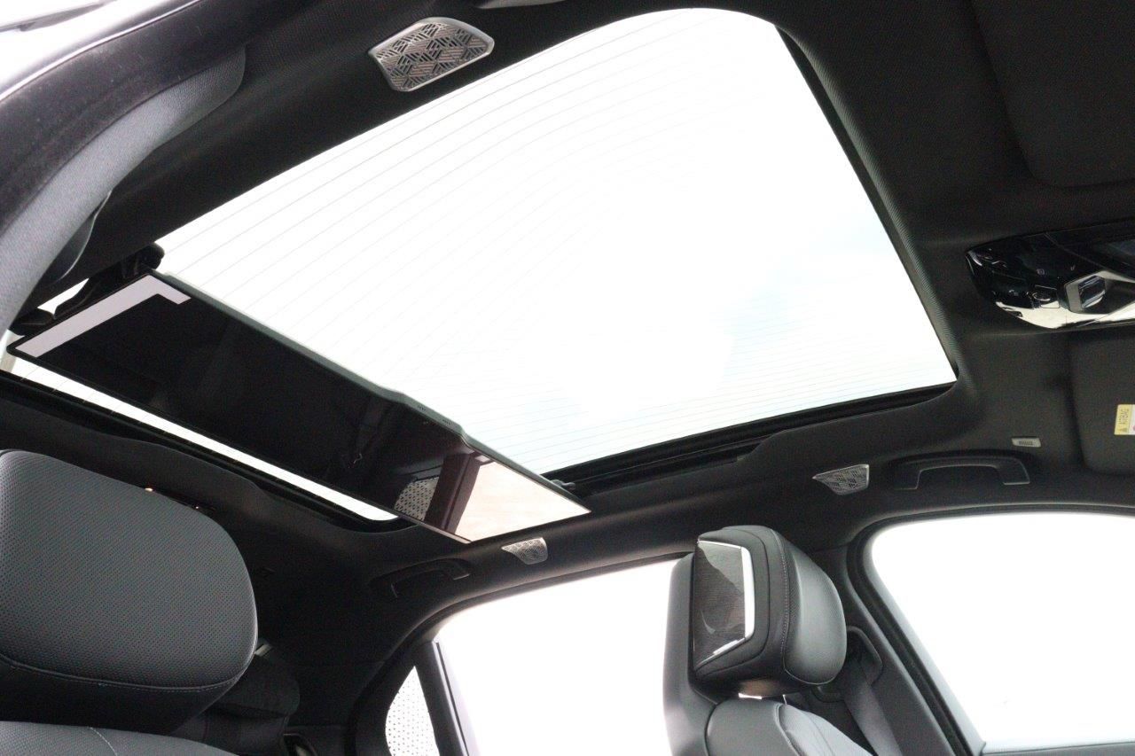 i7 xDrive60 Sedan RHD
