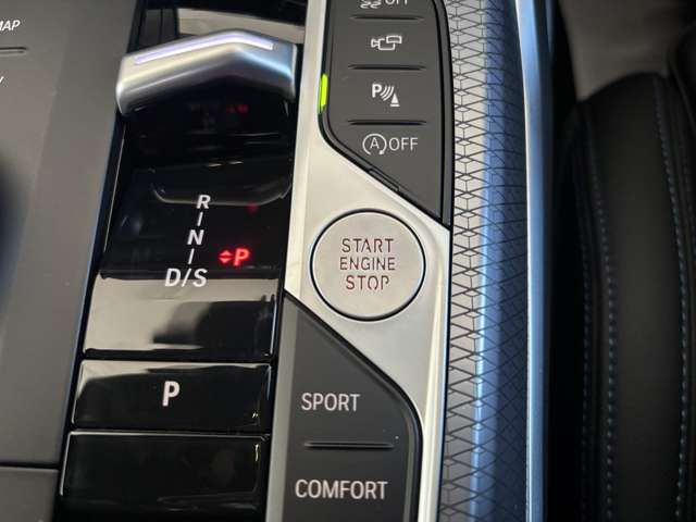 320d xDrive Berline RHD