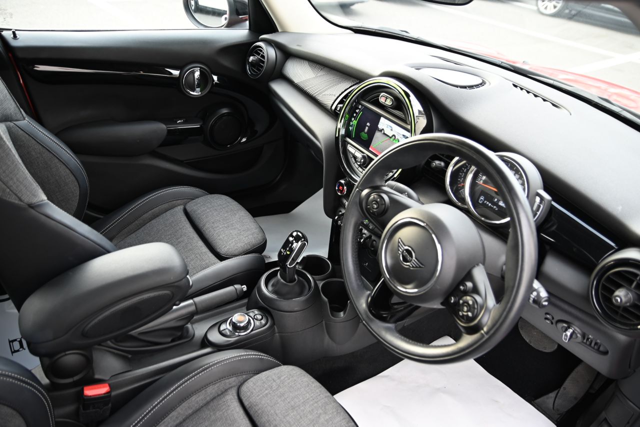 F55 MINI Cooper 5-Door Hatch LCI