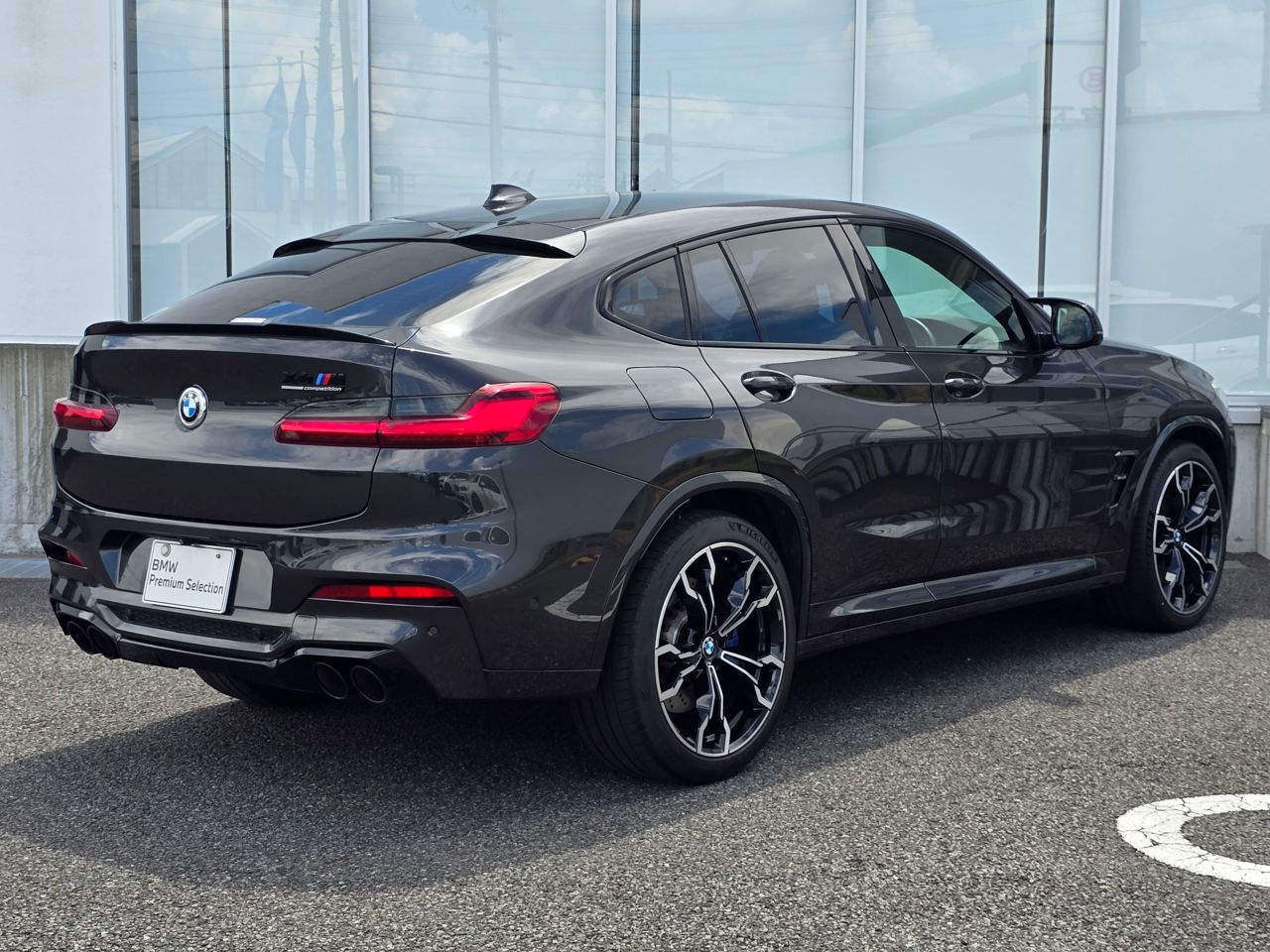 X4 M RHD
