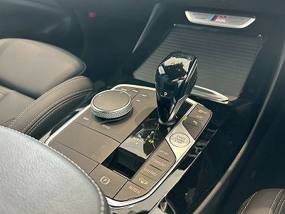 G01 X3 M40d RHD LCI ZA