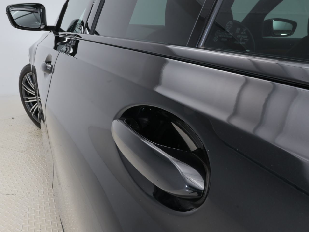 G20 320d xDrive RHD Saloon