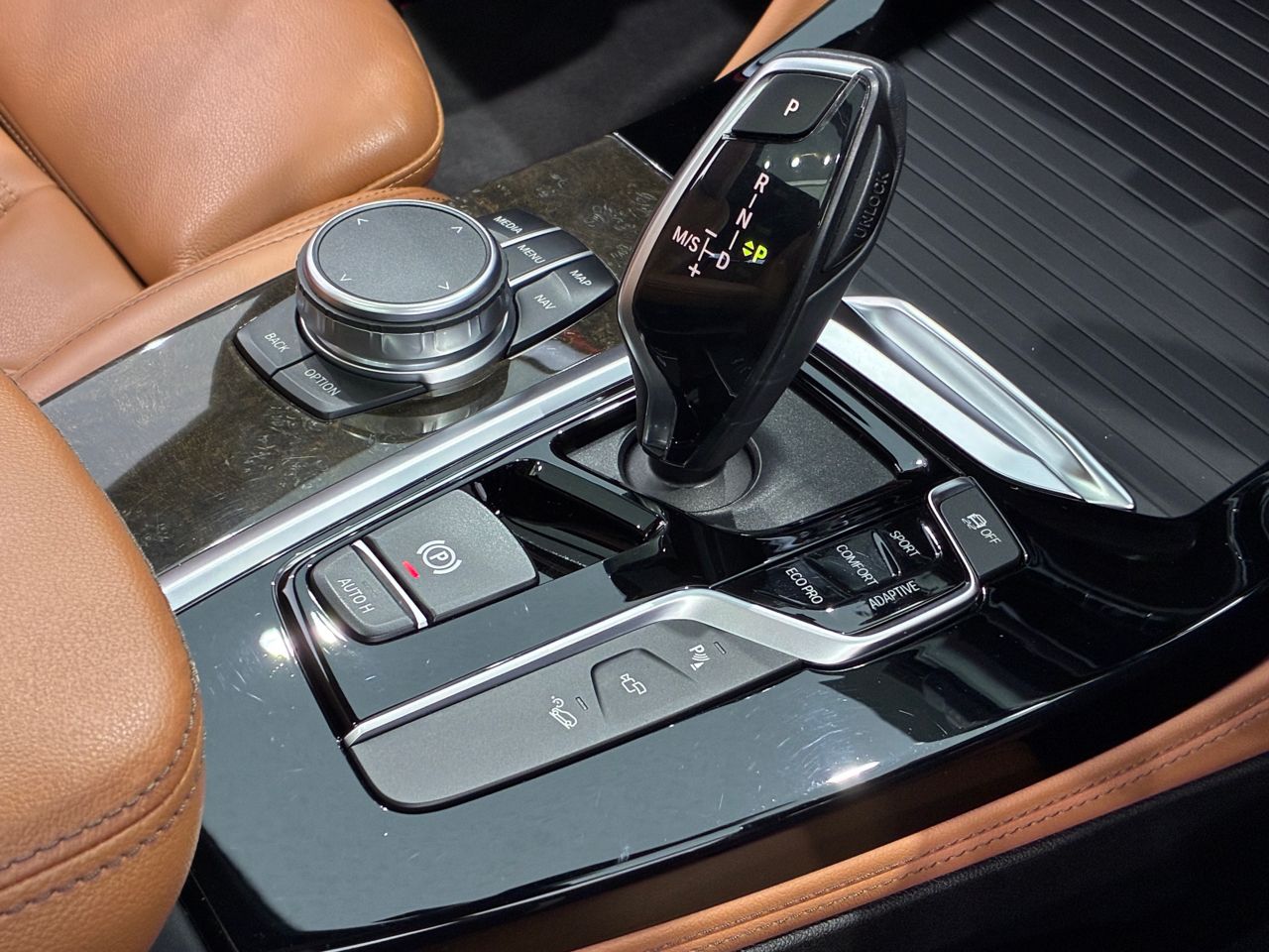 X4 M40i RHD