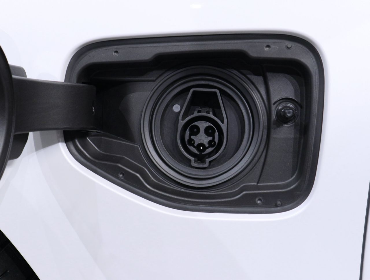 BMW i5 eDrive40 M Sport RHD