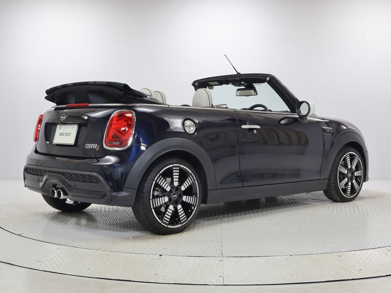 MINI Cooper S Convertible RHD