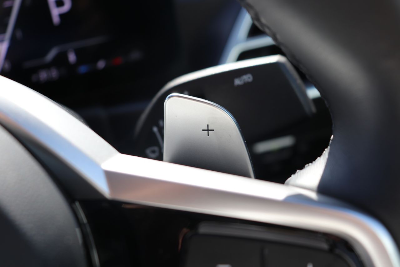 320d xDrive Berline RHD