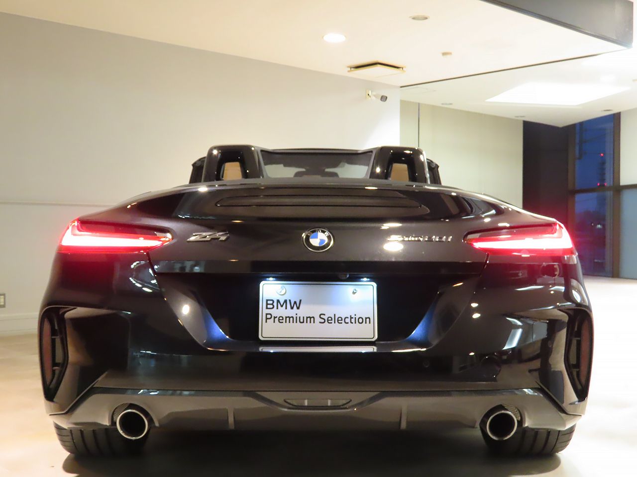 G29 z4 sDrive20i RHD