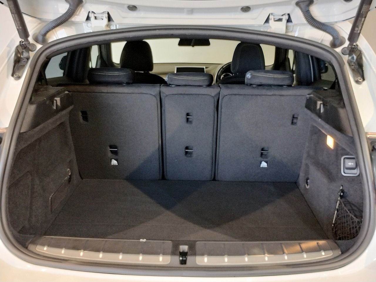 F39 X2 sDrive18i B38 1.5i SAC