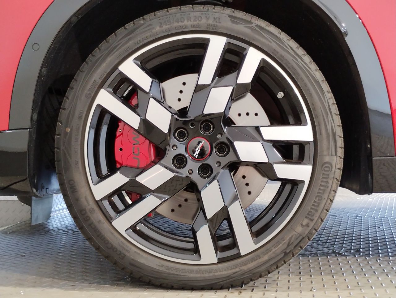 U25 MINI John Cooper Works Countryman ALL4