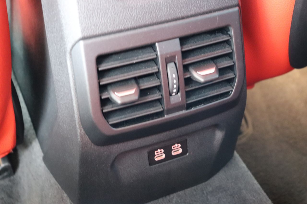 F40 118d Sports Hatch 5-door B47 2.0d