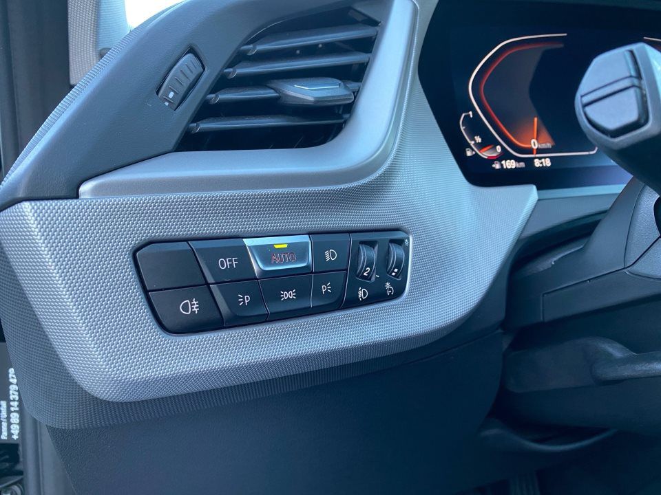 BMW 118