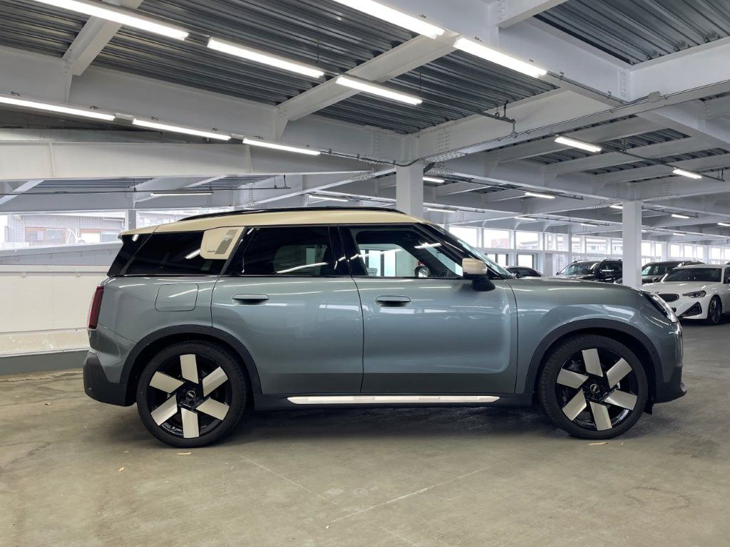 U25 MINI Countryman SE ALL4