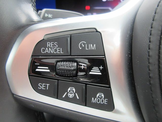 G26 i4 eDrive40 RHD