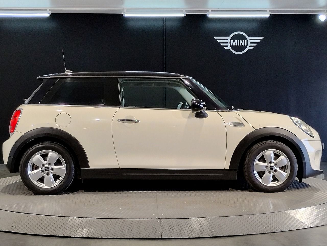F56 MINI COOPER