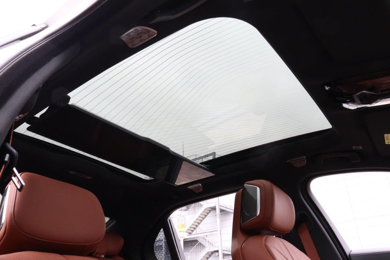 i7 xDrive60 Sedan RHD