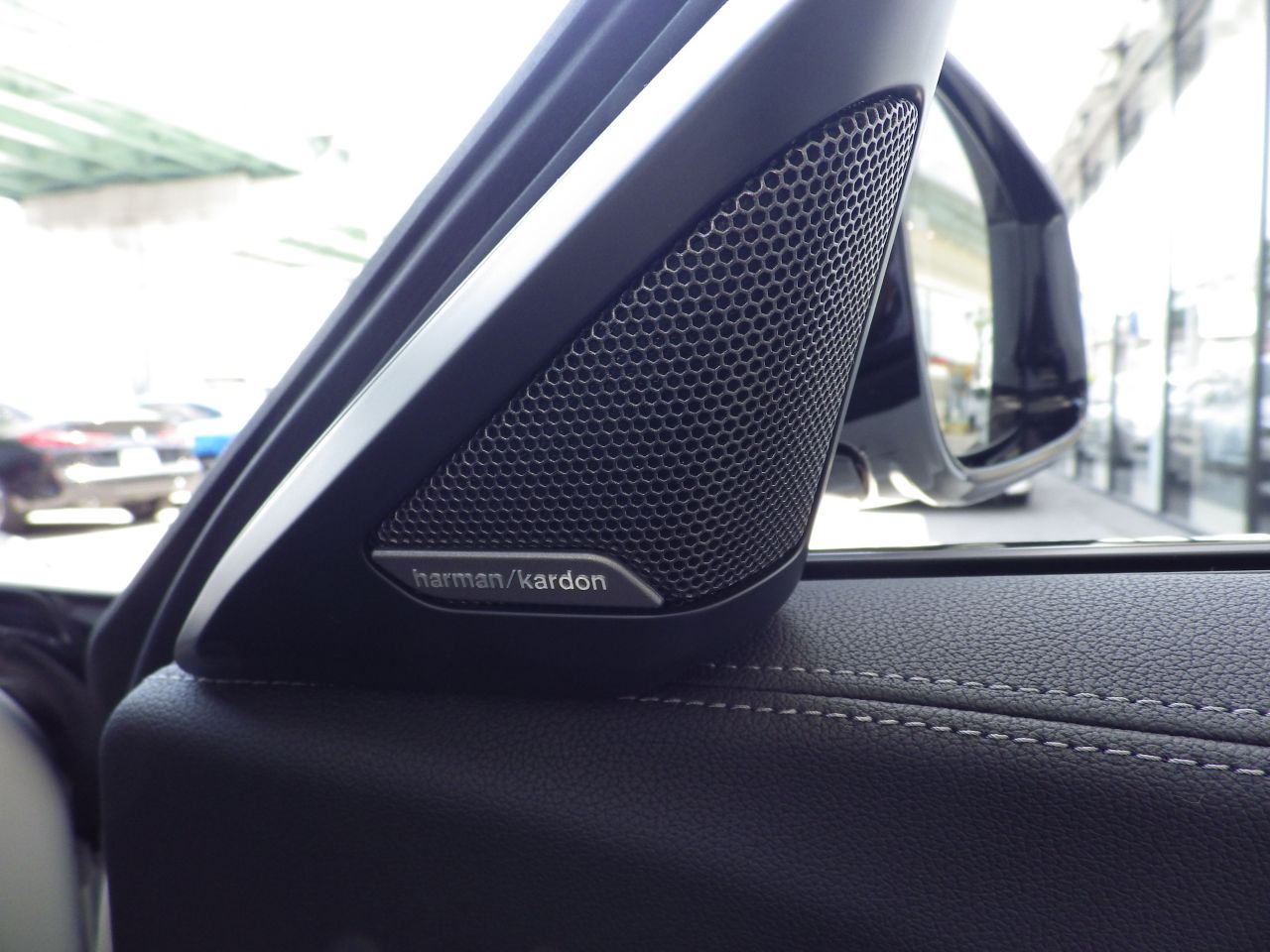 G29 z4 sDrive20i RHD