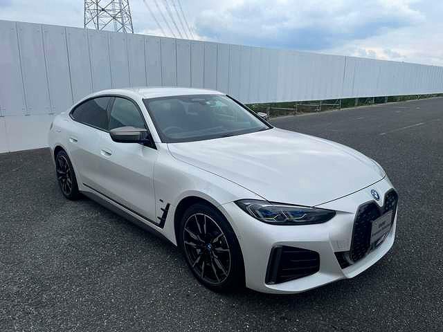 G26 i4 M50 RHD