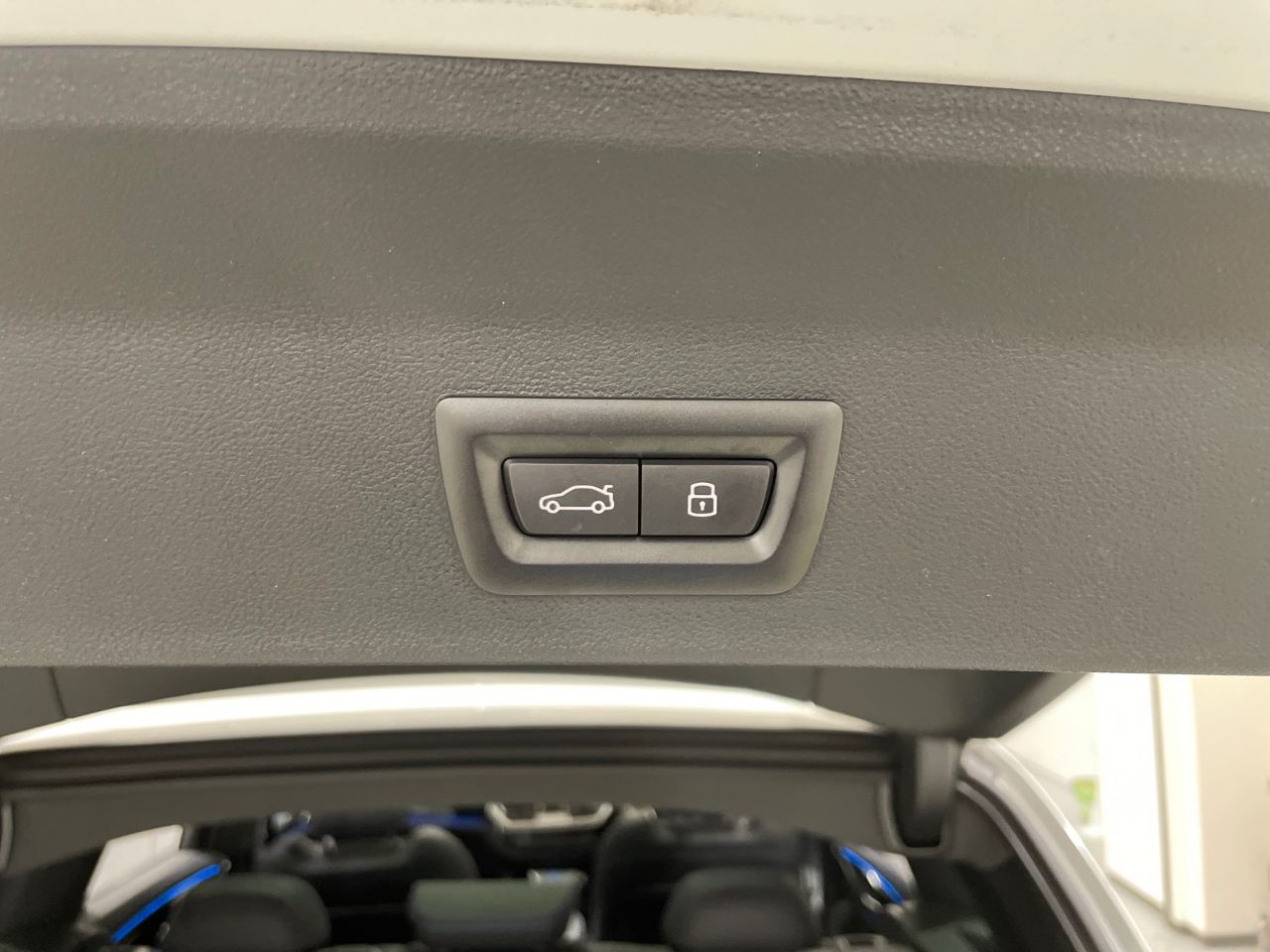 G08 iX3 BEV RHD