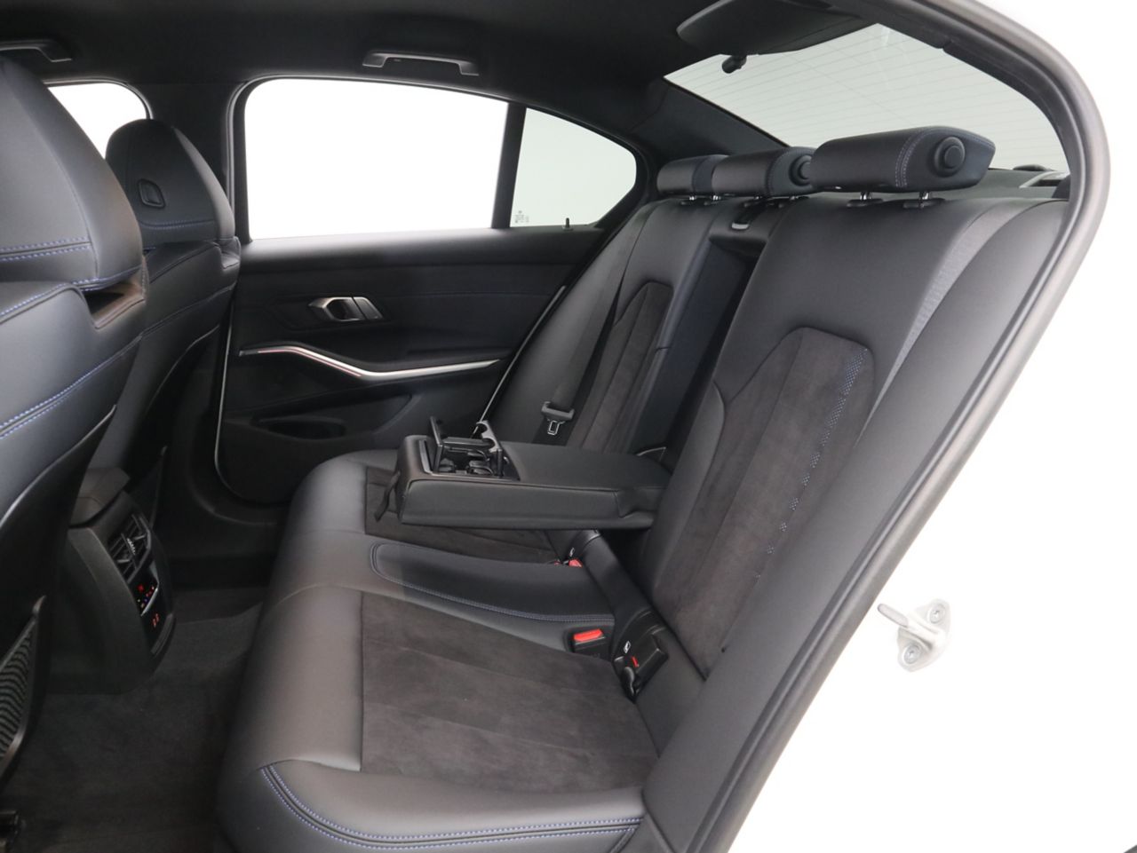 320d xDrive Berline RHD