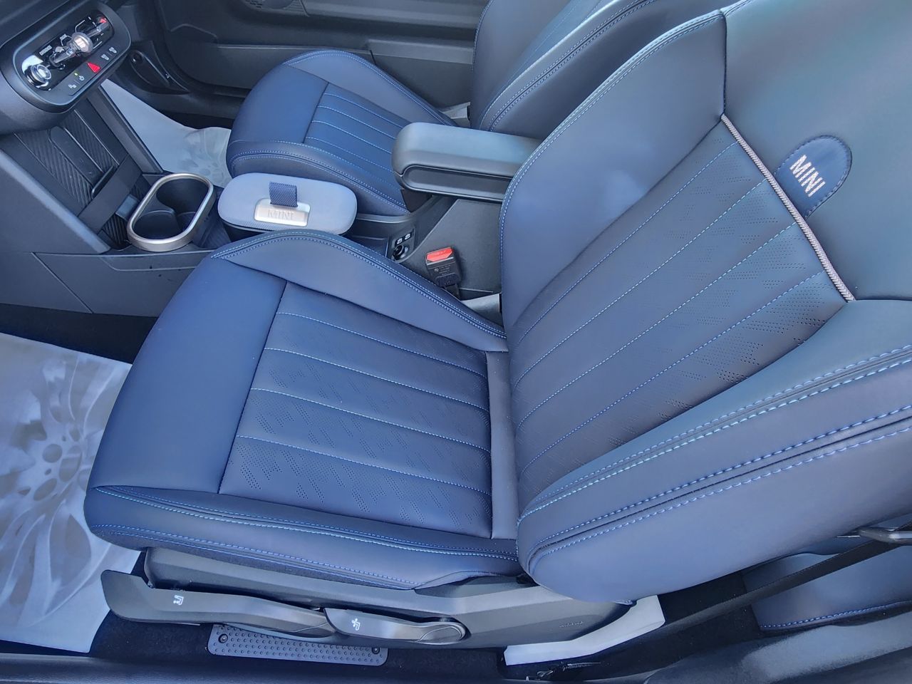 F66 MINI Cooper C 3Dr