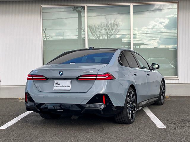 BMW i5 eDrive40 Sedan RHD