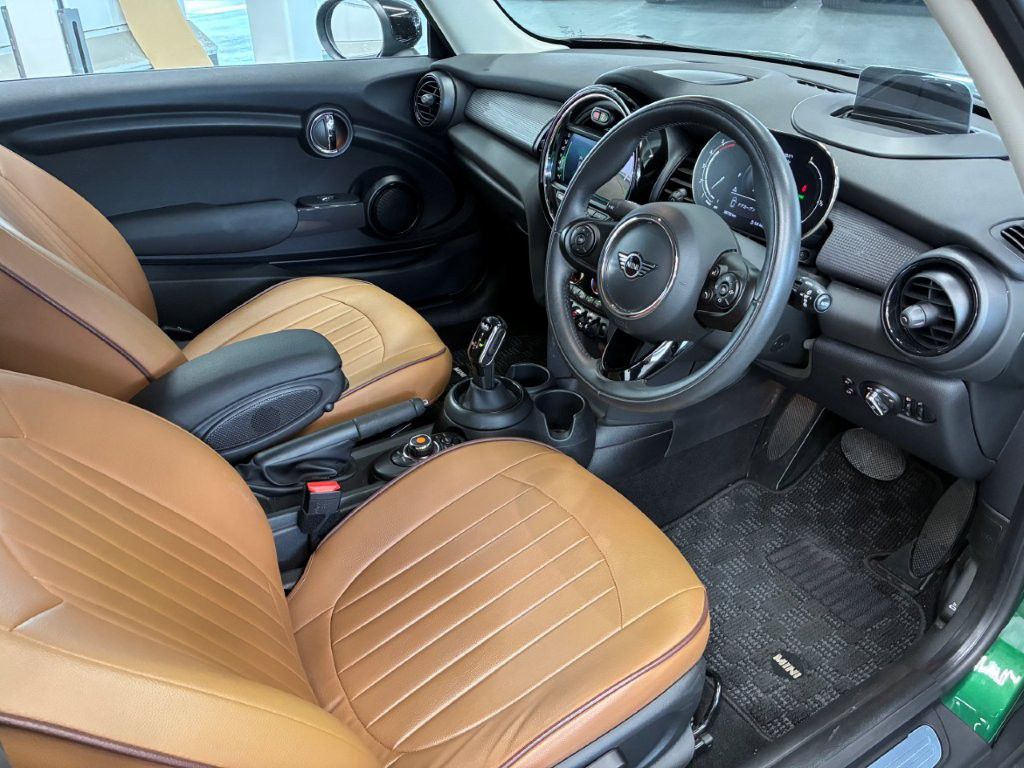 MINI Cooper D 3-Door Hatch