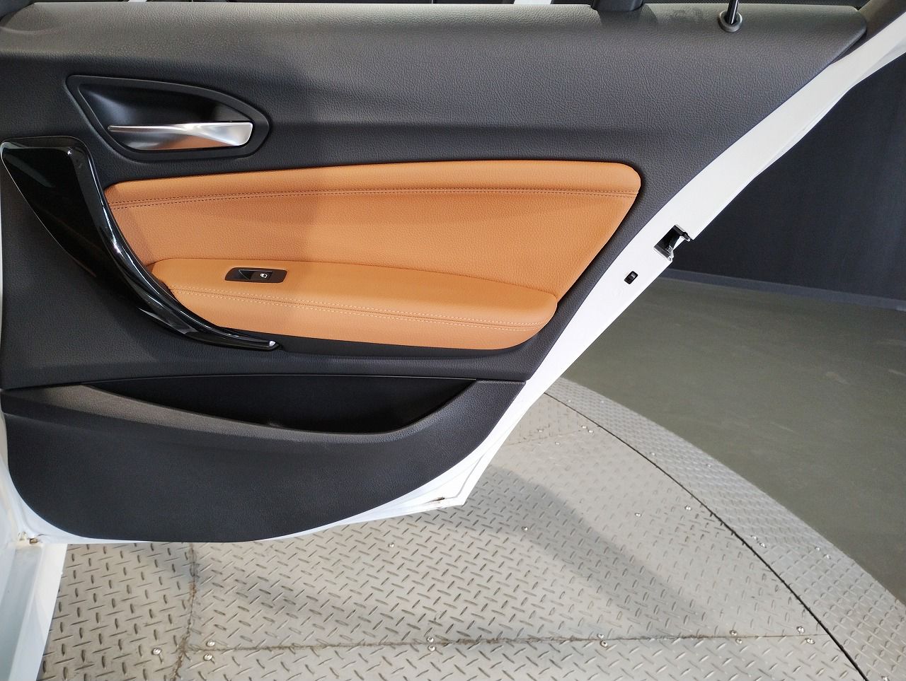 118 5DOOR RHD