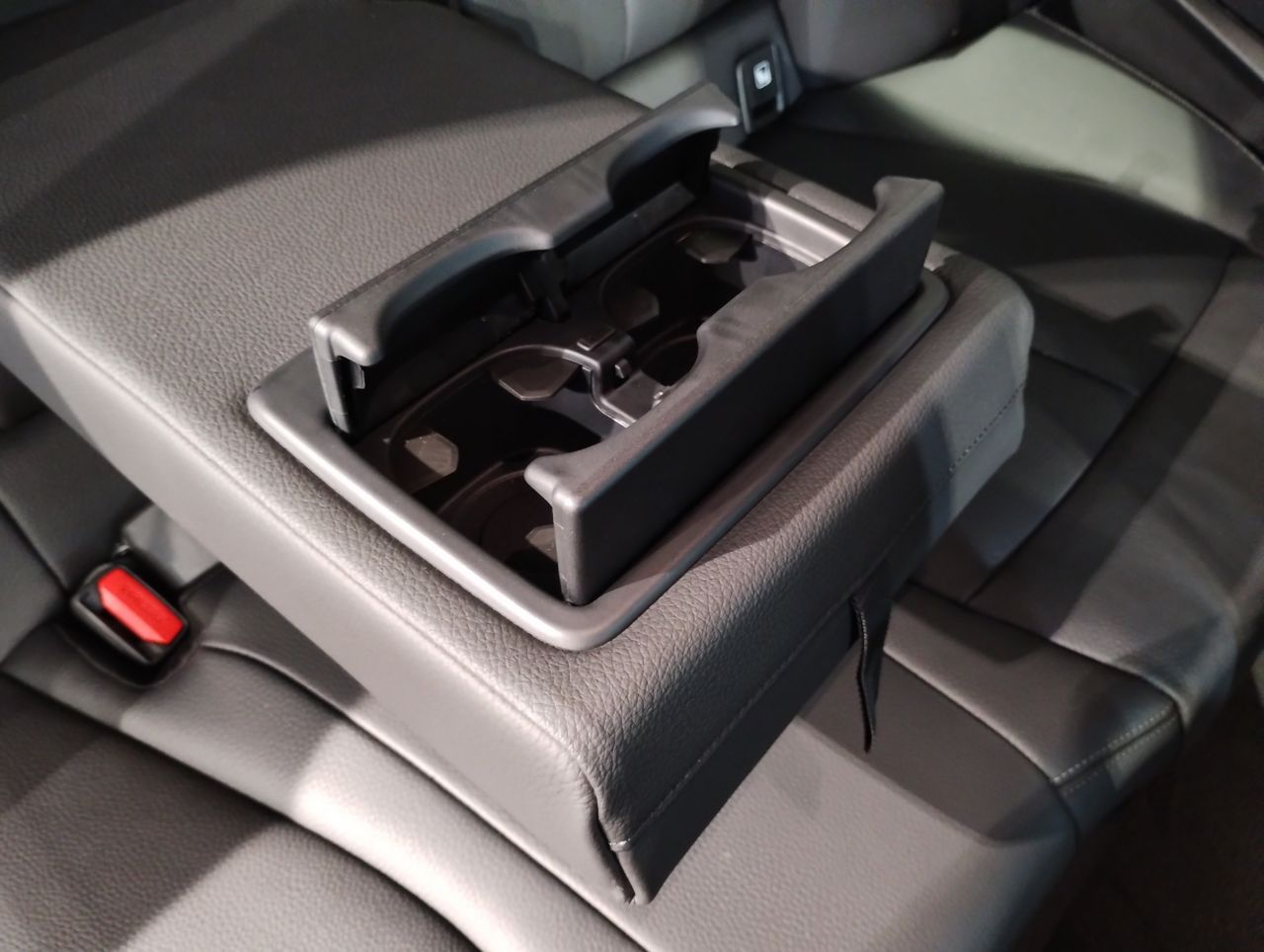F40 118d Sports Hatch 5-door B47 2.0d