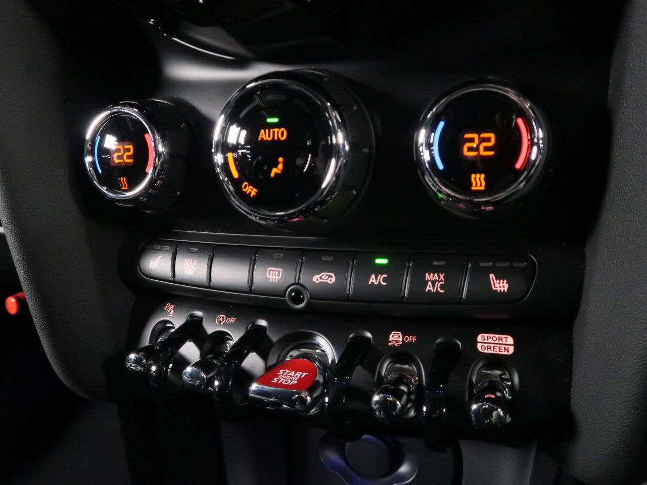 MINI Cooper F56 RHD