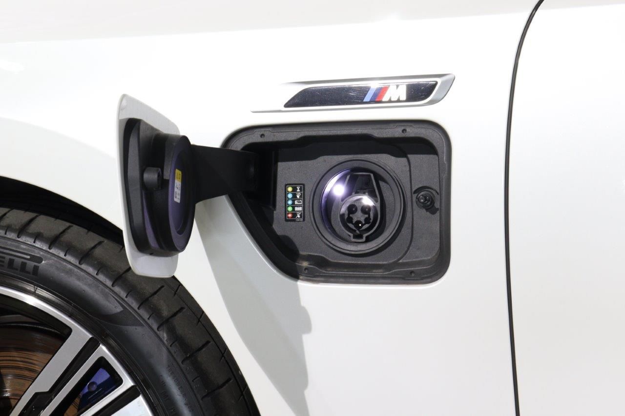 i7 xDrive60 Sedan RHD