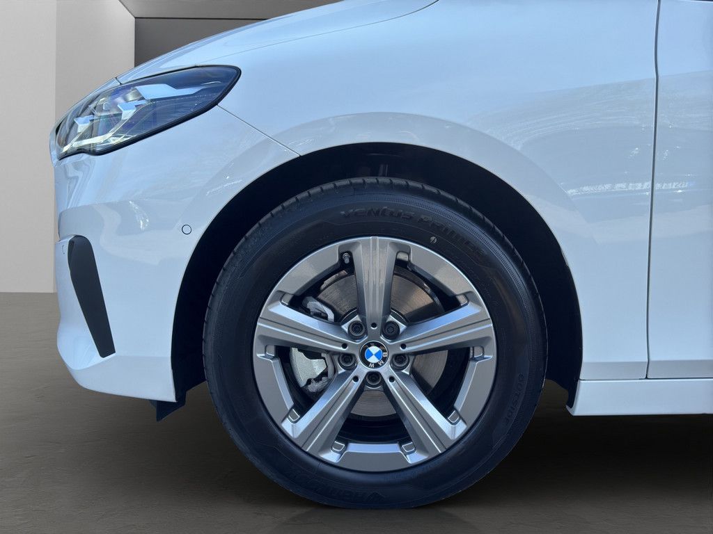 BMW 216
