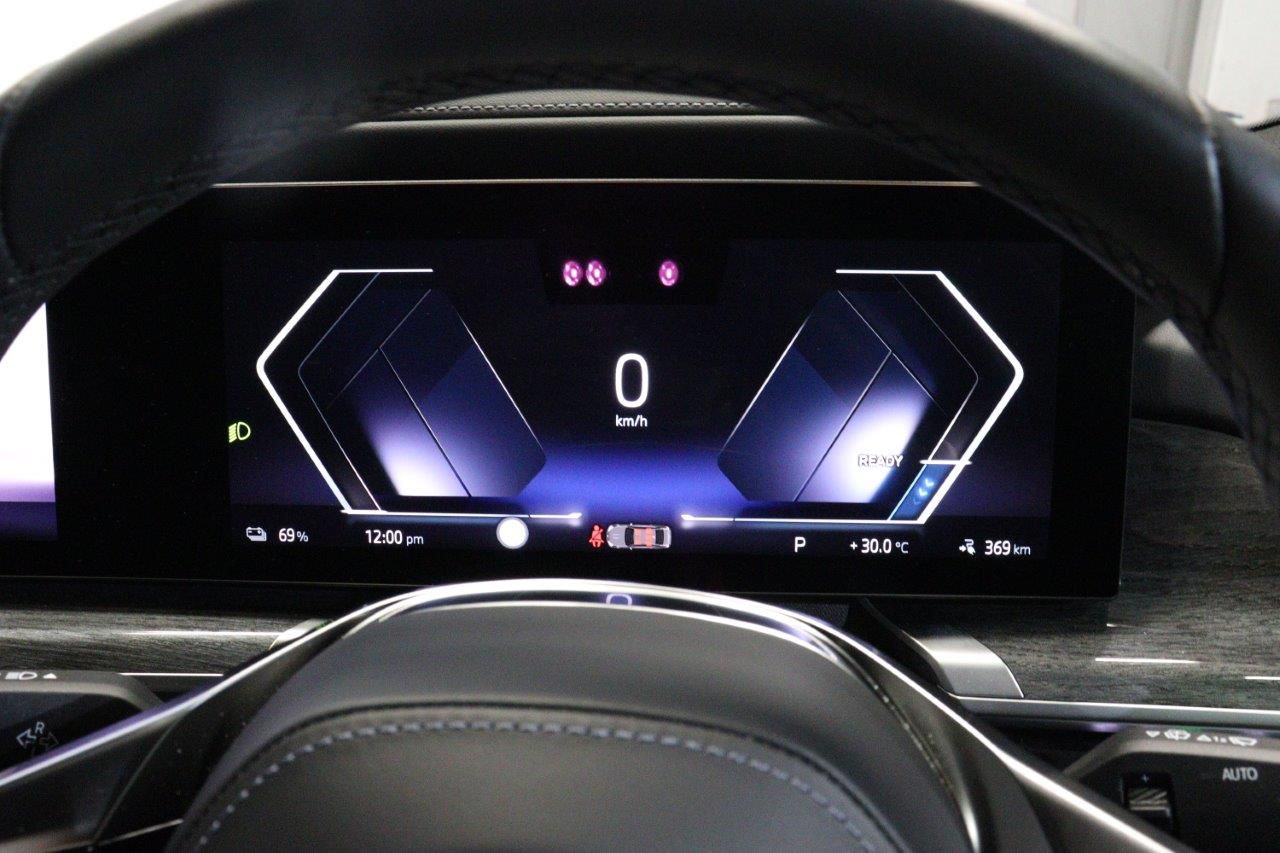 BMW i7 eDrive50 Sedan RHD