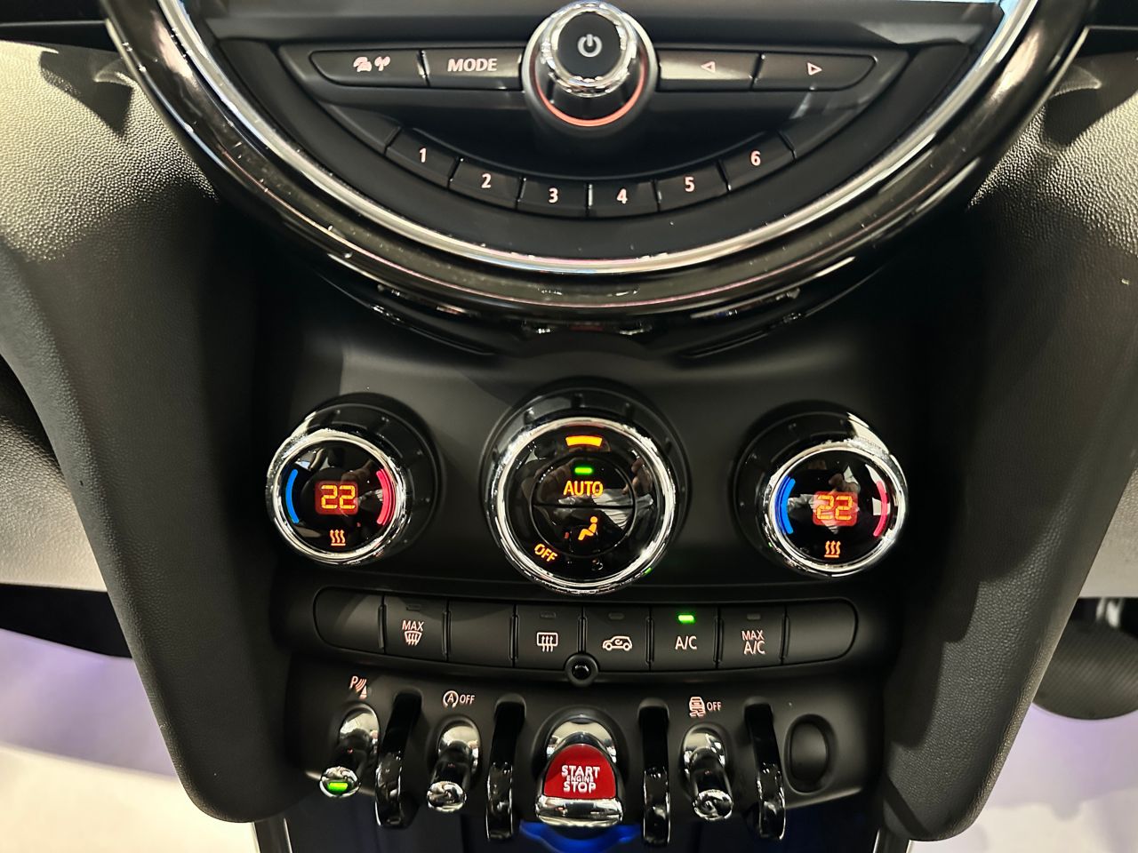 MINI Cooper D 3-Door Hatch