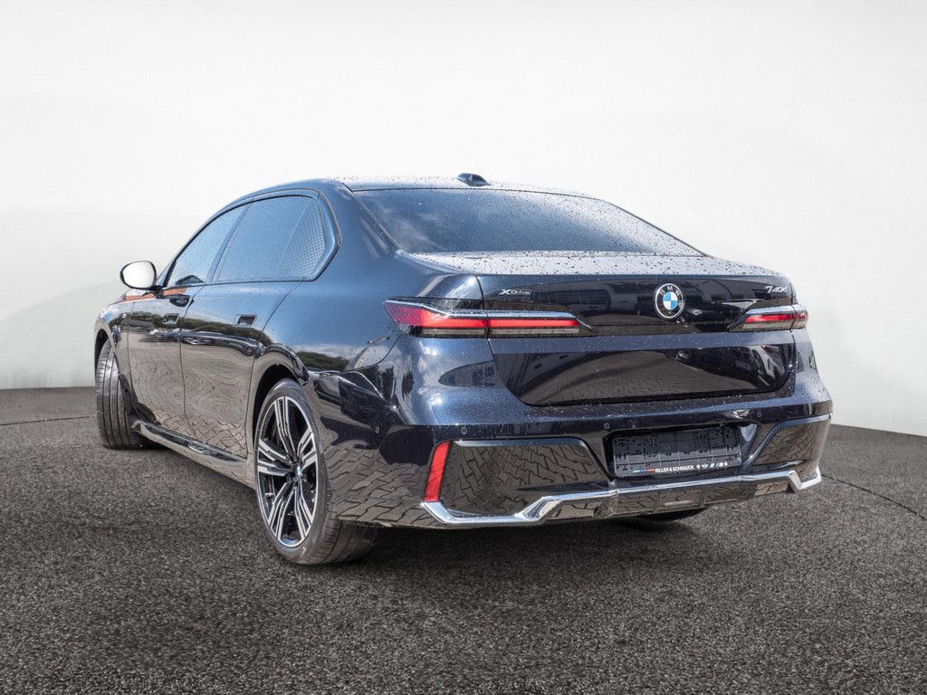 BMW 740