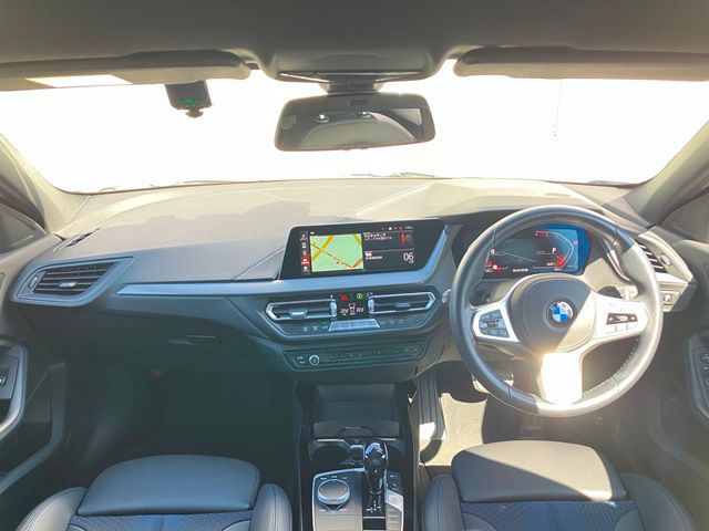 F40 118d Sports Hatch 5-door B47 2.0d