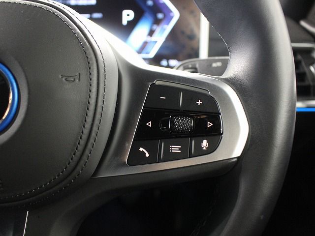G26 i4 eDrive40 RHD