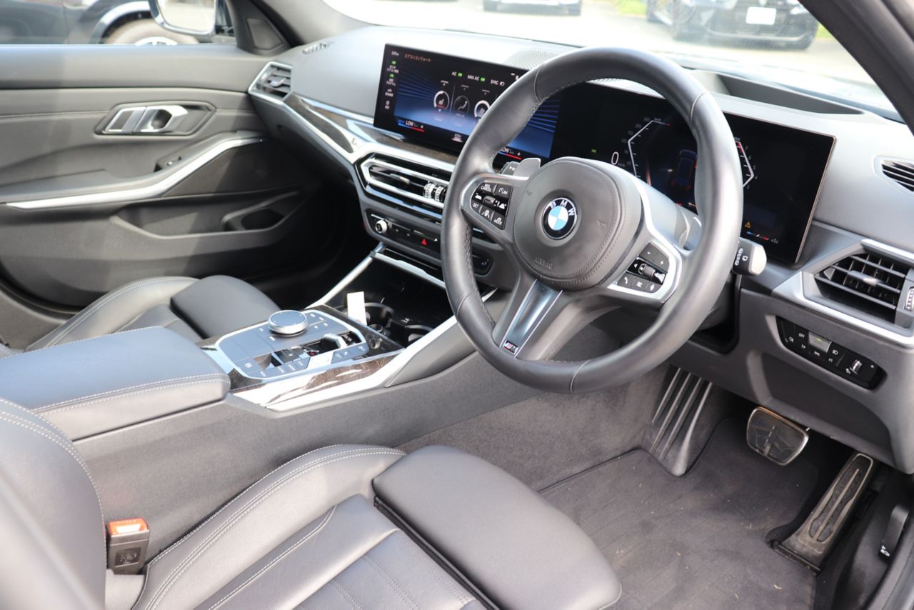 318i Touring RHD
