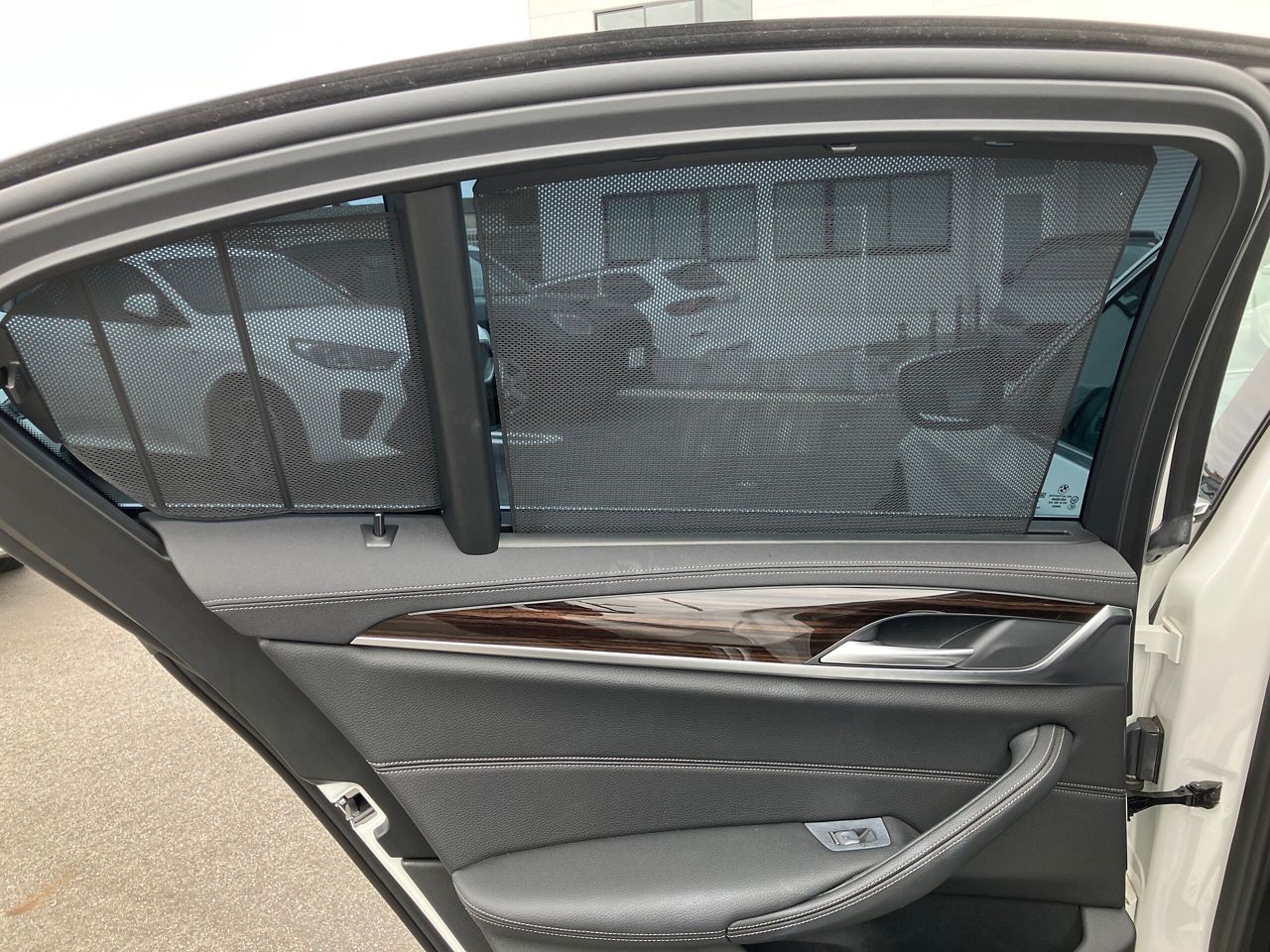 520d xDrive Sedan RHD